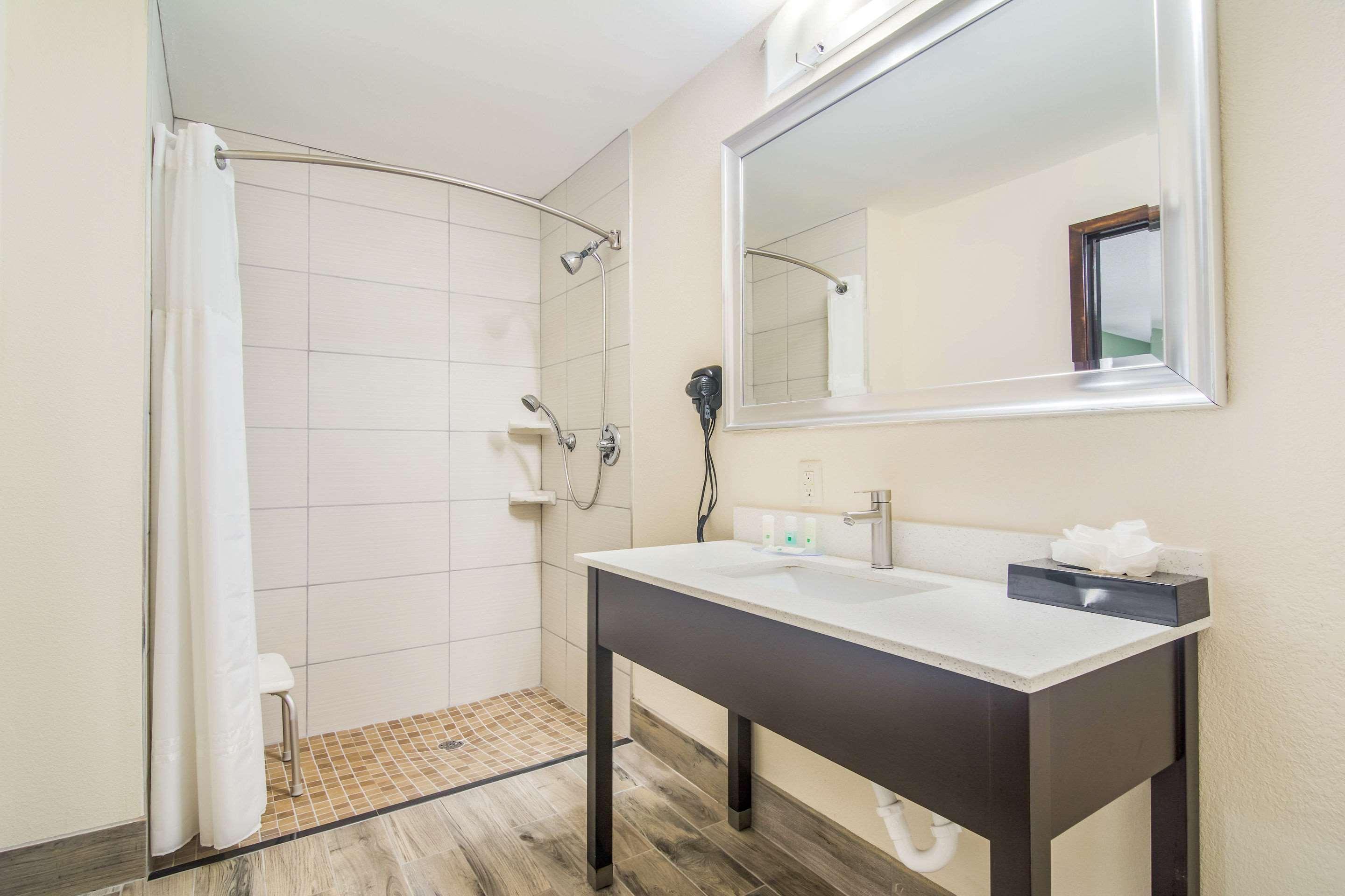Quality Inn & Suites Lake City Exteriör bild