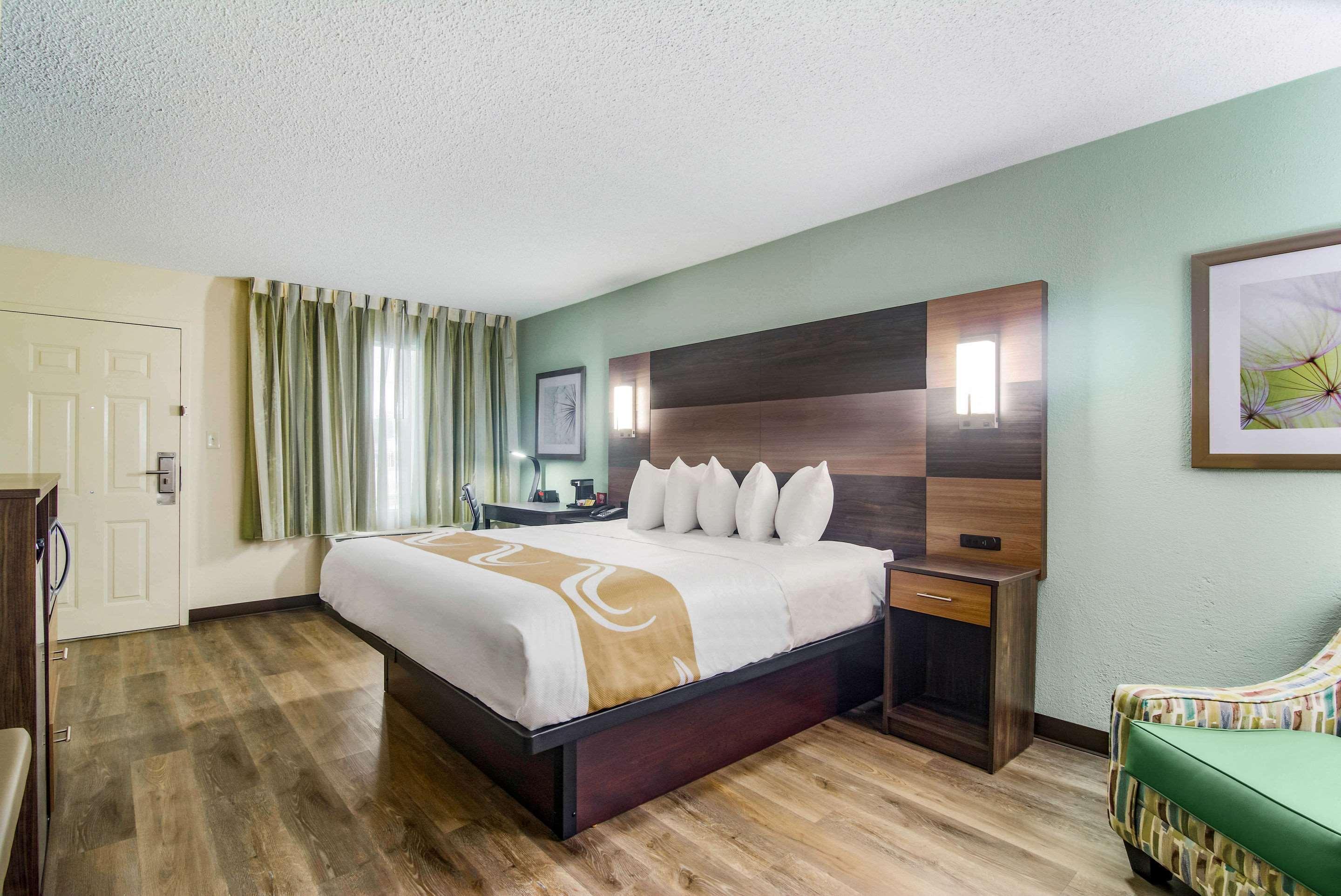 Quality Inn & Suites Lake City Exteriör bild