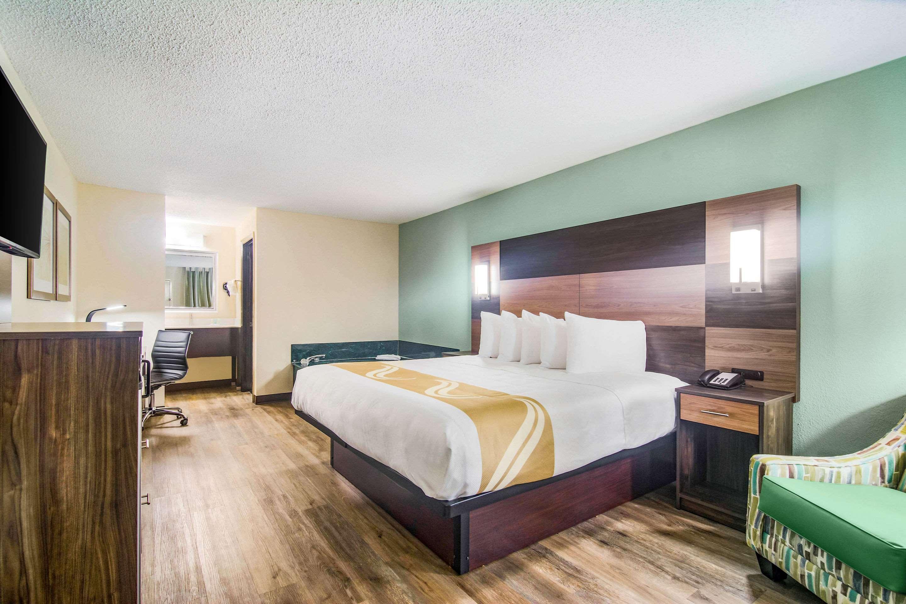 Quality Inn & Suites Lake City Exteriör bild